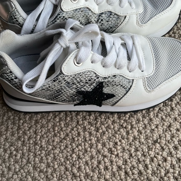 VINTAGE HAVANA Penny White Black Snake Skin Embossed‎ Sneaker Size 5.5 - Picture 6 of 7